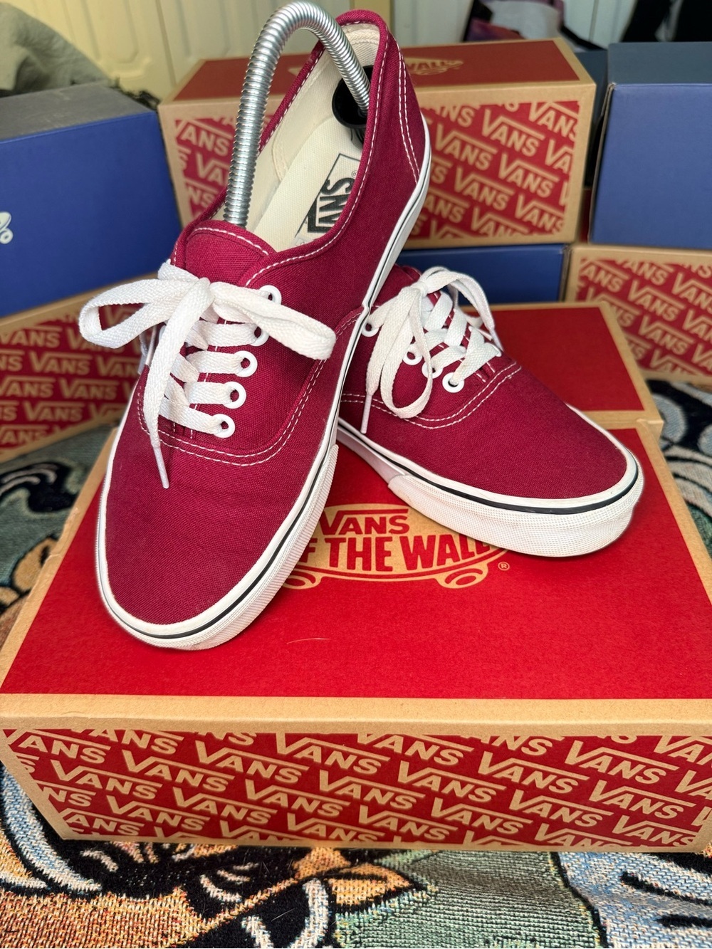 Gently Worn Vans Color Theory Authentics Rhododendron Men 8/Women 9.5